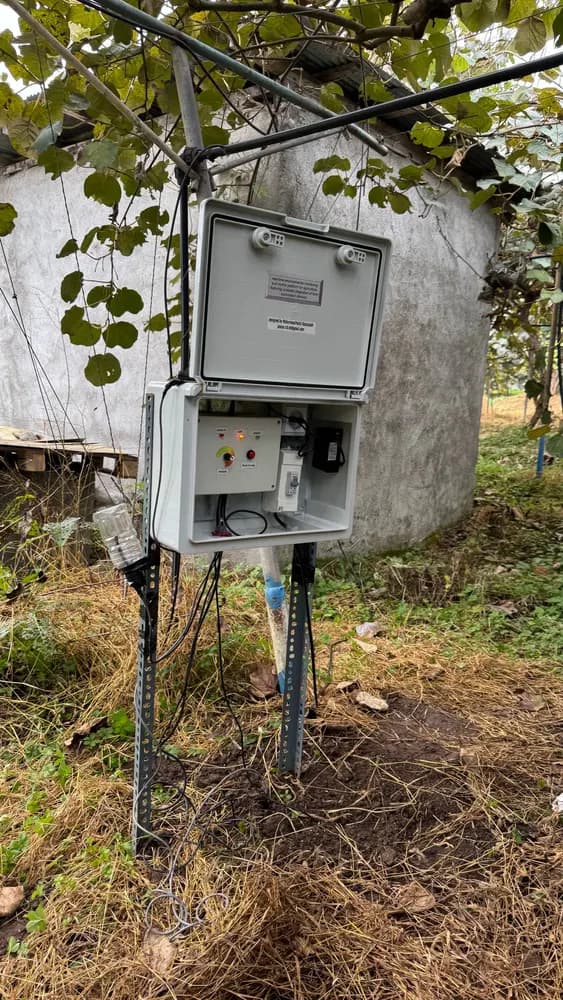 Pilot installation in a real setting (Mr. Salahi's kiwi orchard in Talesh)